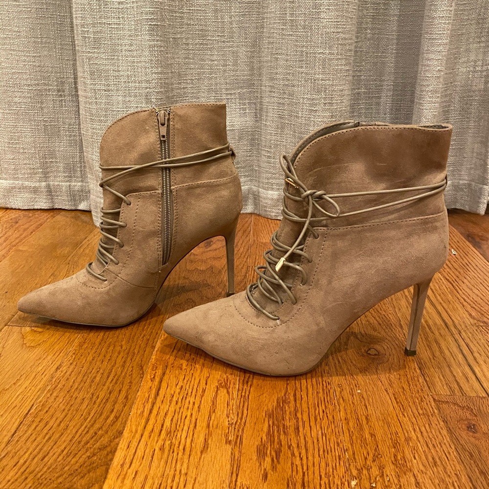 Call it Spring booties - Picture 3 of 4